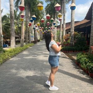 Meet your Posher, Jade